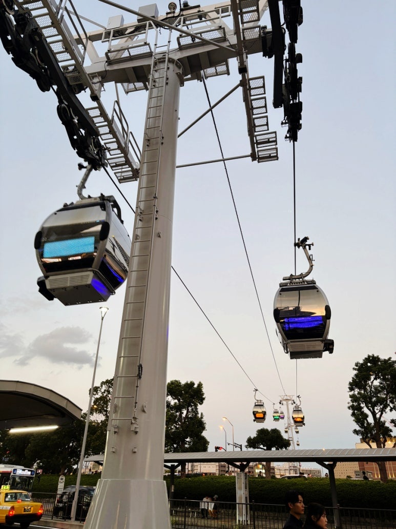Yokohama Air Cabin between World Porters and Sakuragicho