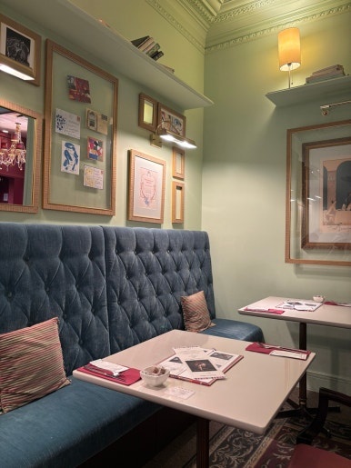 Pavlov Cafe interior seating