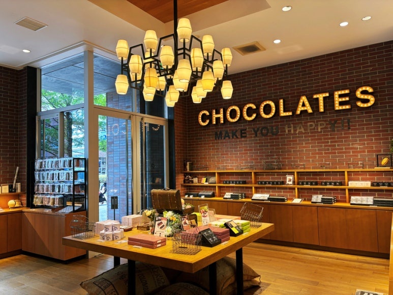 横浜バニラビーンズみなとみらい本店の赤レンガ内装